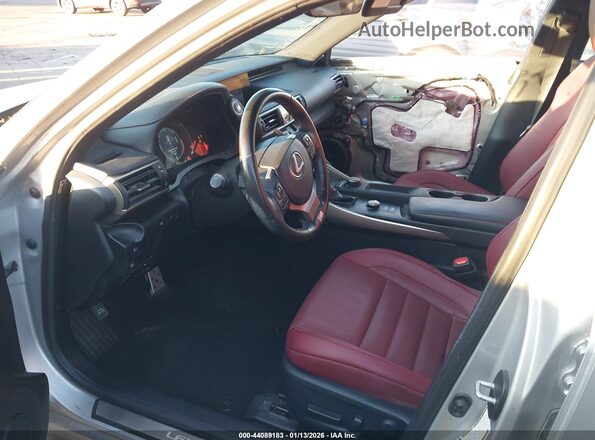 JTHC81D24K5039217 2019 LEXUS IS 300 Silver წინა სალონის ხედი