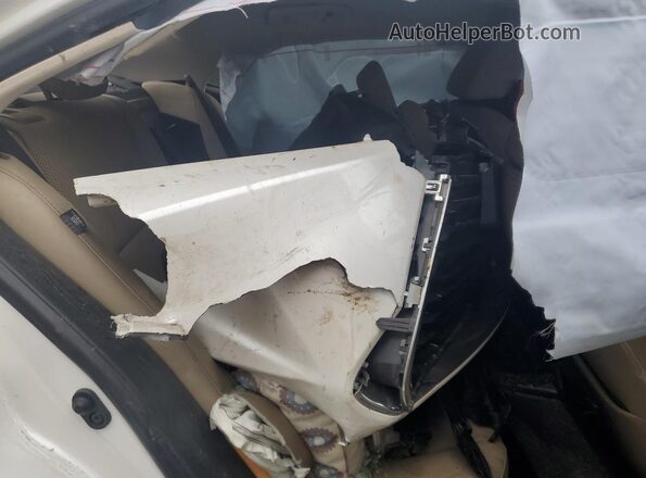 JTHC81D26K5037162 2019 LEXUS IS White Հետևի նստատեղերի տեսք