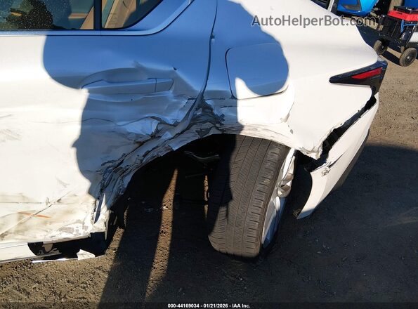 JTHCA1D27M5114130 2021 LEXUS IS 300 White Դիմացի տեսք