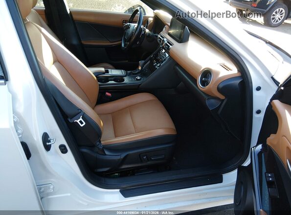 JTHCA1D27M5114130 2021 LEXUS IS 300 White Սալոնի դիմացի տեսք
