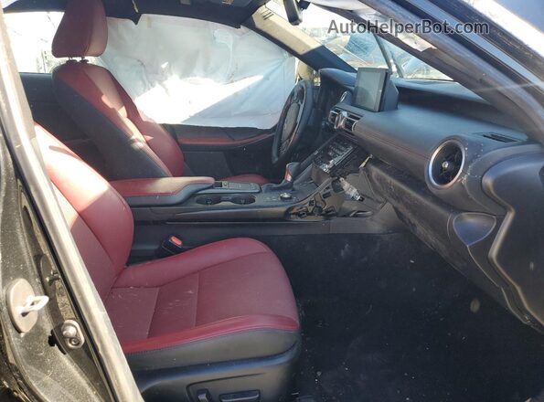 JTHCA1D28M5115853 2021 LEXUS IS Черный Вид салона спереди