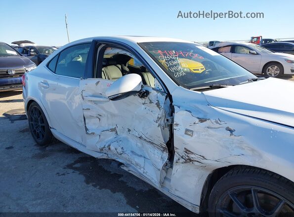 JTHCM1D26G5013608 2016 LEXUS IS 300 White Front view