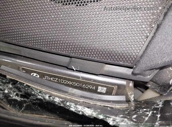 JTHCZ1D2XK5016294 2019 LEXUS IS 350 Gray Вид підкапотного простору