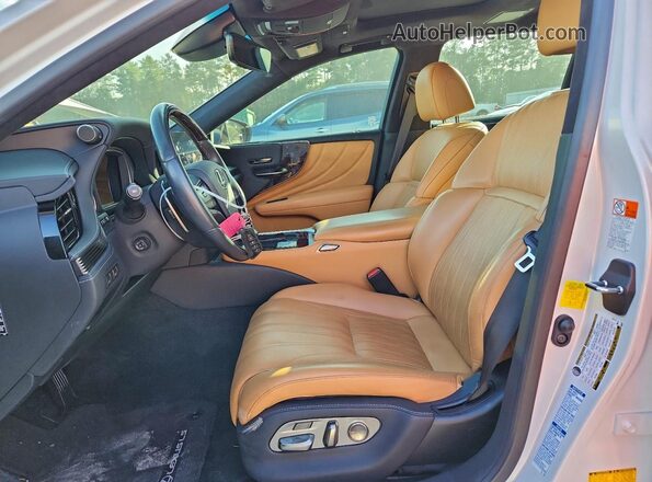 JTHD51GF2P5011077 2023 LEXUS LS Белый Вид салона спереди