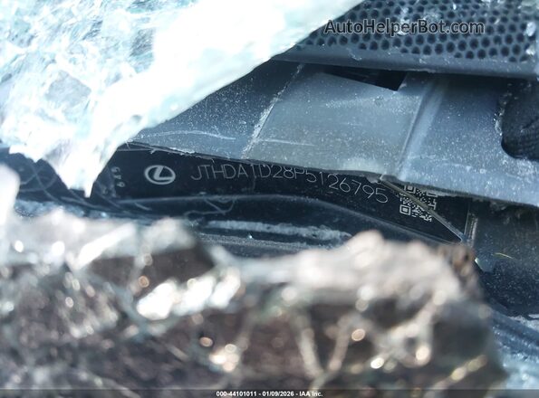JTHDA1D28P5126795 2023 LEXUS IS 300 Gray Widok komory silnika