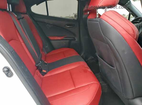 JTHE3JBH8M2034072 2021 LEXUS UX White უკანა სალონის ხედი