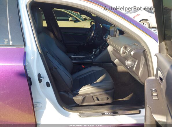 JTHGZ1B20N5055596 2022 LEXUS IS 350 Purple Front interior view