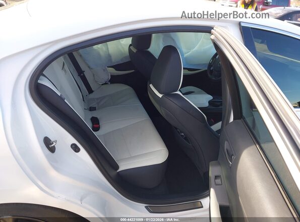 JTHGZ1B23N5051798 2022 LEXUS IS 350 White Vista de la etiqueta del VIN
