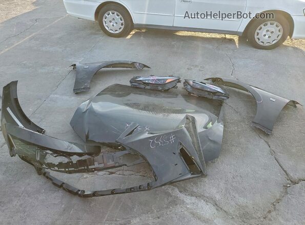 JTHGZ1B28P5063559 2023 LEXUS IS Charcoal Vista del compartimento del motor