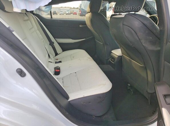 JTHGZ1E29M5022882 2021 LEXUS IS White Вид задніх сидінь
