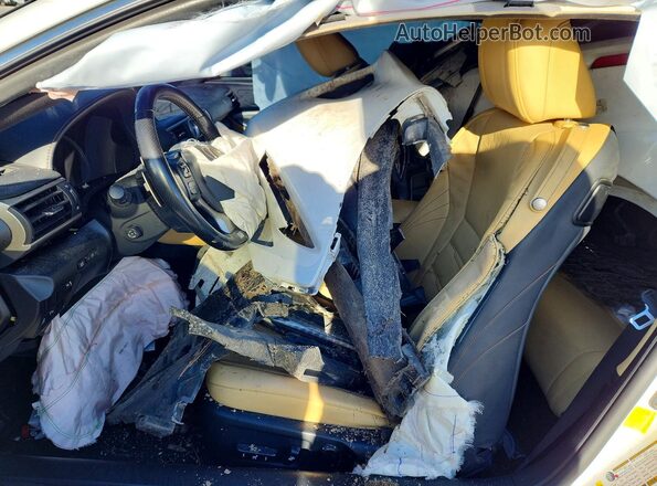 JTHHE5BCXH5017023 2017 LEXUS RC White Front interior view