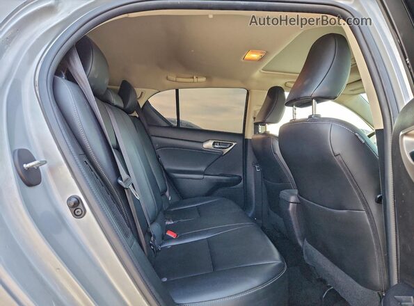 JTHKD5BH0G2271375 2016 LEXUS CT Silver Widok tylnych siedzeń