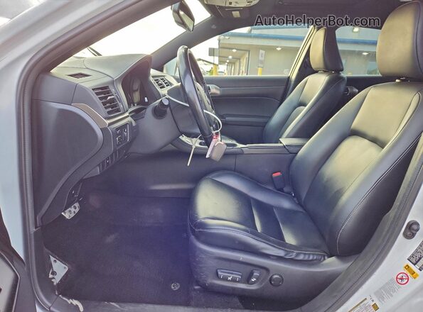 JTHKD5BH3G2268552 2016 LEXUS CT White Widok wnętrza z przodu