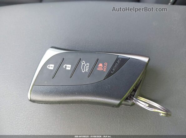JTHP6JBH7P2145605 2023 LEXUS UX 250H White Vista del salpicadero