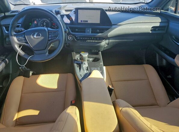 JTHP6JBHXR2168590 2024 LEXUS UX Черный Вид панели приборов