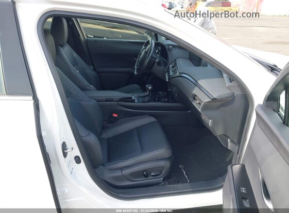 JTHP9JBH3M2052857 2021 LEXUS UX 250H Белый Вид салона спереди