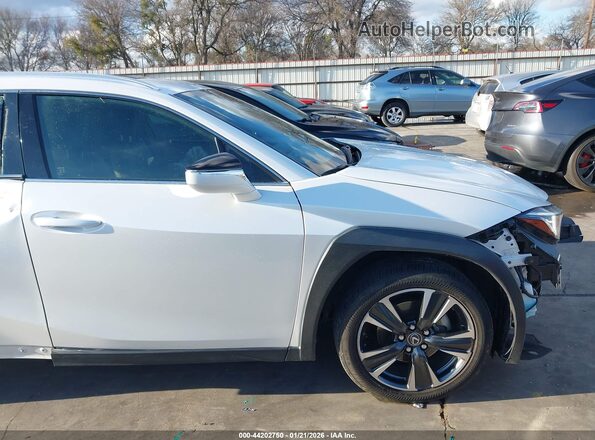JTHP9JBH9M2053995 2021 LEXUS UX 250H White 