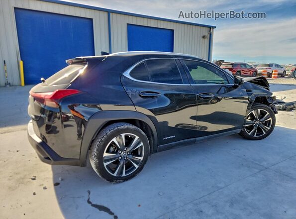 JTHU9JBH0K2013627 2019 LEXUS UX Черный Задняя правая четверть
