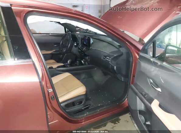 JTHUCJDH6S2003408 2025 LEXUS UX Brown წინა სალონის ხედი