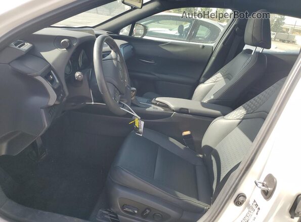 JTHX3JBH9L2022505 2020 LEXUS UX White Vista interior delantera