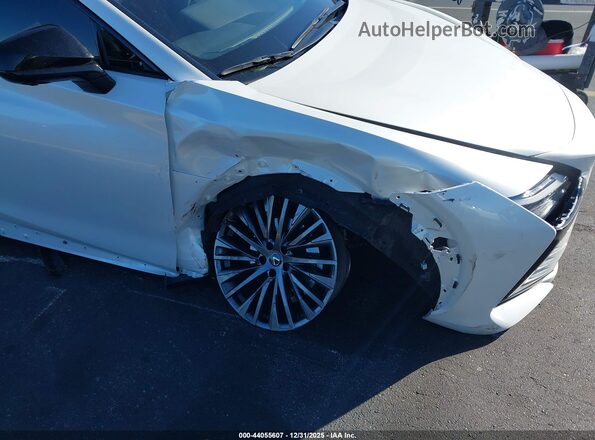 JTJAAAAB7RA023819 2024 LEXUS RZ 450E Белый Вид спереди