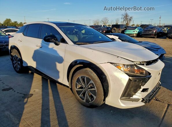 JTJAAAAB8RA024140 2024 LEXUS RZ White Widok z przodu