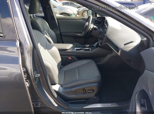 JTJABABB8RA000402 2024 LEXUS RZ 300E Gray Սալոնի դիմացի տեսք