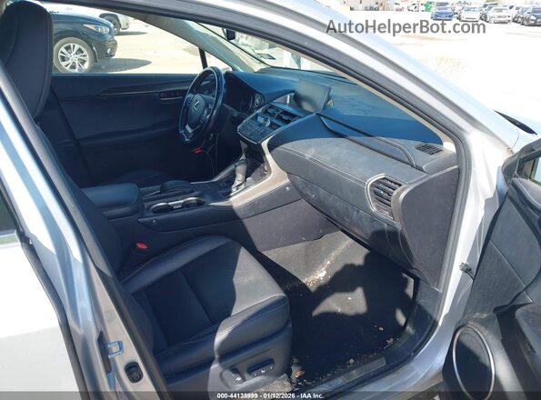 JTJBJRBZ0H2069922 2017 LEXUS NX 300H Серебряный Вид салона спереди