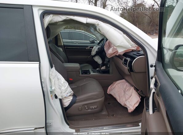 JTJBM7FX4G5142131 2016 LEXUS GX 460 White Вид салону спереду