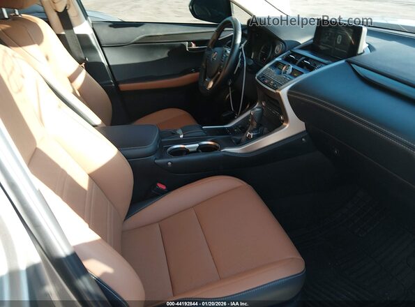 JTJDARDZ4M2240901 2021 LEXUS NX 300 Gray Widok wnętrza z przodu