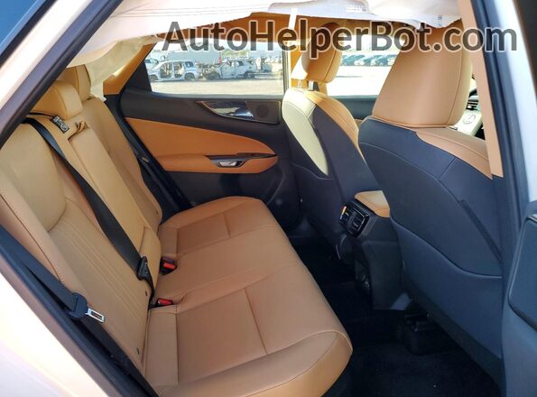 JTJGKCEZ5S2040743 2025 LEXUS NX White Widok wnętrza z tyłu