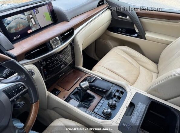 JTJHY7AX2H4242774 2017 LEXUS LX Синий Вид панели приборов