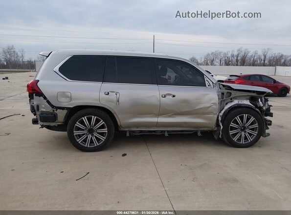 JTJHY7AX8G4199718 2016 LEXUS LX 570 Gray Rear interior view