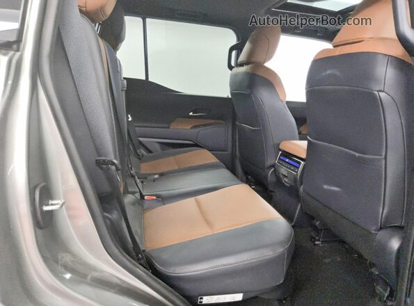 JTJTBCDX2S5039496 2025 LEXUS GX Silver Vista interior trasera