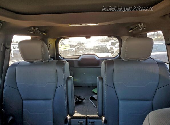 JTJVBCDX2S5040608 2025 LEXUS GX Black Widok tylnych siedzeń