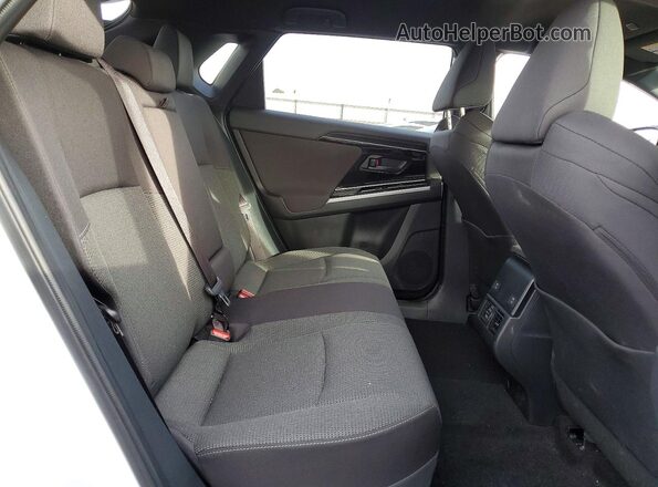 JTMABABA3SA100472 2025 SUBARU SOLTERRA White Vista interior trasera