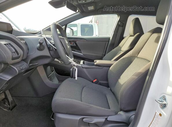 JTMABABA3SA100472 2025 SUBARU SOLTERRA White Vista interior delantera