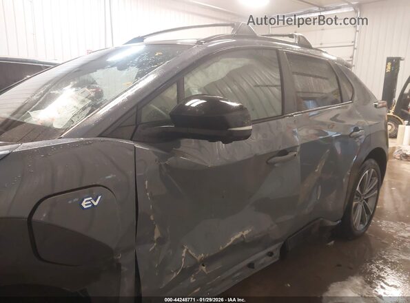 JTMABABAXRA068193 2024 SUBARU SOLTERRA Gray Սալոնի 360 աստիճան տեսք