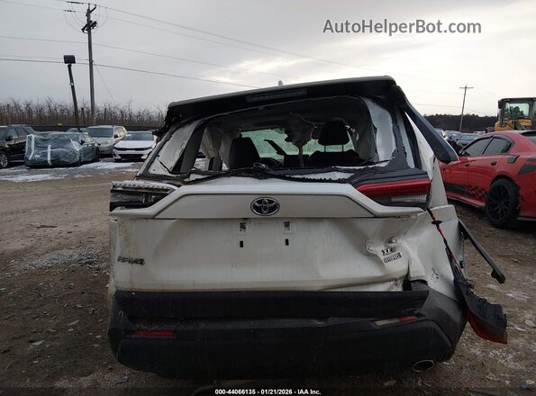 JTMB6RFV7ND533381 2022 TOYOTA LE White 