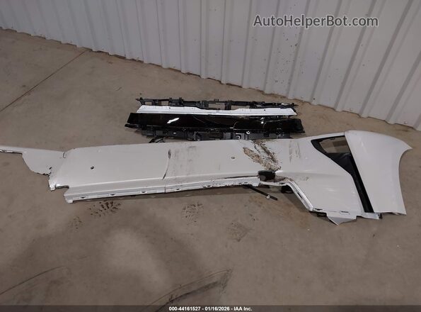 JTMBDAFB8TJ011287 2026 TOYOTA BZ White ხელსაწყოთა პანელის ხედი