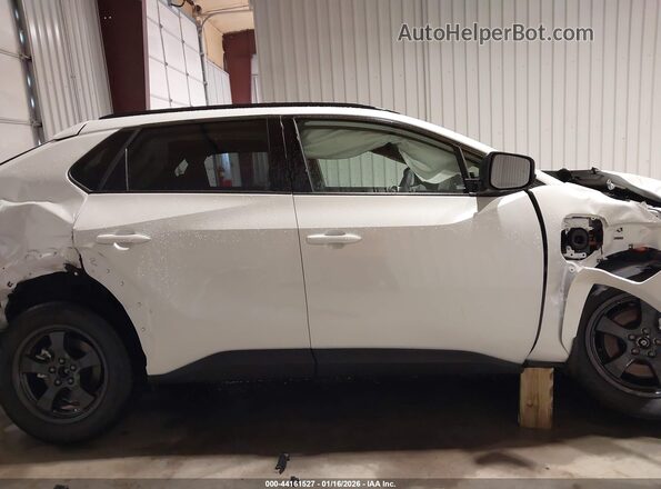 JTMBDAFB8TJ011287 2026 TOYOTA BZ White სალონის 360-გრადუსიანი ხედი