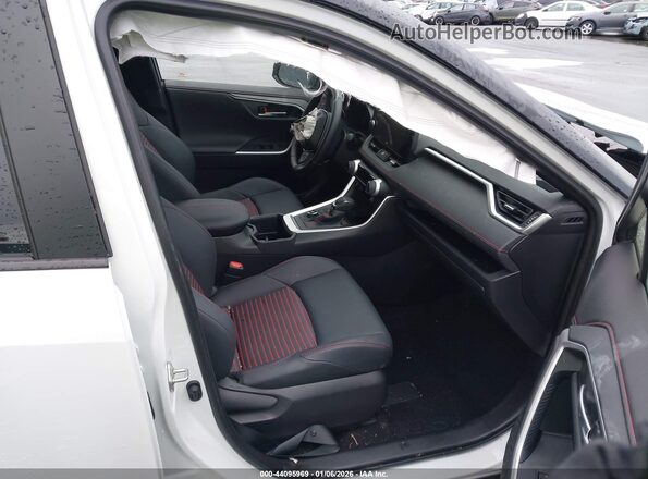 JTMEB3FV0SD280356 2025 TOYOTA RAV4 PLUG-IN HYBRID White Front interior view