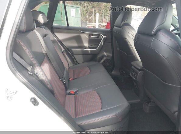 JTMEB3FV6PD150394 2023 TOYOTA RAV4 PRIME White Widok naklejki z numerem VIN