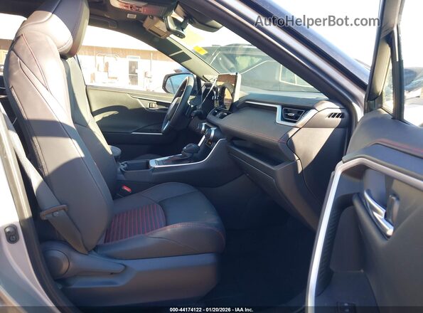 JTMEB3FV8SD245354 2025 TOYOTA RAV4 PLUG-IN HYBRID Silver Սալոնի դիմացի տեսք