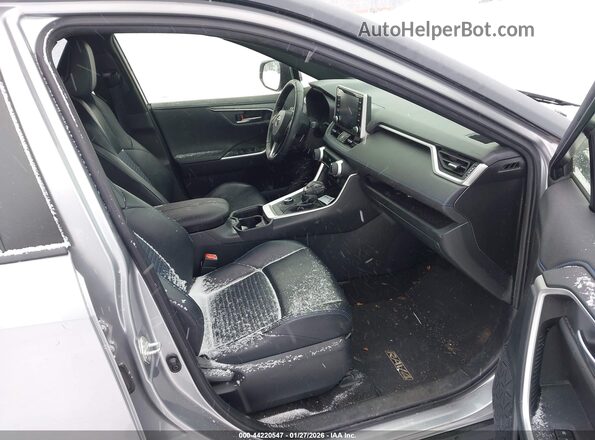 JTMEWRFV0KJ026946 2019 TOYOTA RAV4 HYBRID Серебряный Вид салона спереди