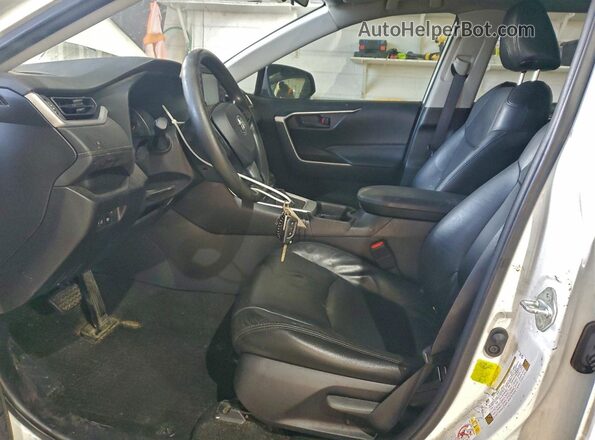 JTMH1RFV3KJ004953 2019 TOYOTA LE White Vista interior delantera
