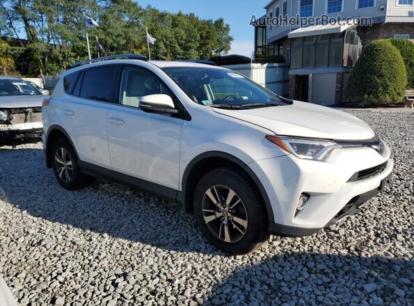 JTMRFREV9HD199147 2017 TOYOTA LE White Delantero derecho