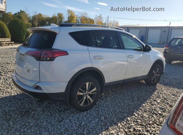 JTMRFREV9HD199147 2017 TOYOTA LE White Trasero derecho