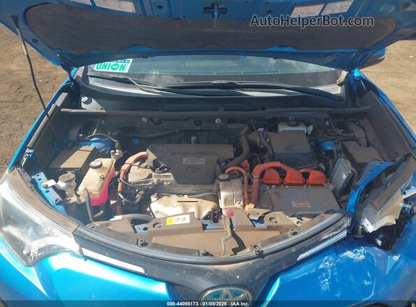 JTMRJREV7HD096596 2017 TOYOTA LE Blue Vista trasera
