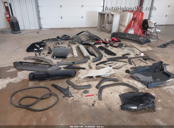 JTMW1RFVXKJ014600 2019 TOYOTA LE Black 
